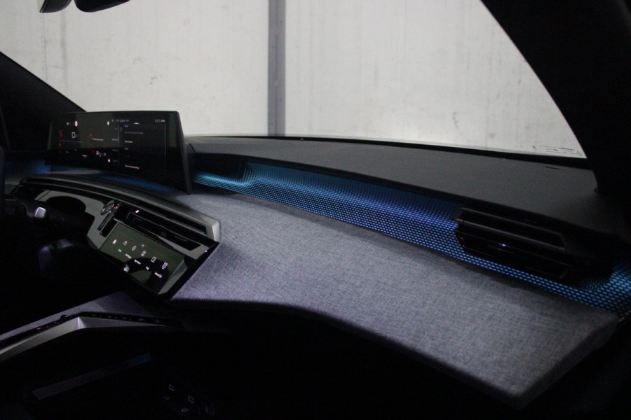 Peugeot 3008 1.2 Hybrid 145PK AUTOMAAT GT | PANORAMA SCHUIF/KANTEL DAK MET CLEAN CABIN | 360° VISION & DRIVE ASSIST PLUS PACK: ANTI DIEFSTAL ALARM MET SUPERVERGRENDELING/VISEOPARK 360° HD CAMERA'S/BUITENSPIEGELS MET KANTELFUNCTIE/DRIVE ASSIST 2.0 (SEMI AUTONOOM RIJDEN)/LANE POSITIONING ASSIST/SEMI AUTOMATED LANE CHANGE ASSIST/REAR CROSS TRAFFIC ALERT/DODEHOEK DETECTIE | ALCANTARA EXECUTIVE INTERIOR: BEKLEDING ALCANTARA/KUNSTLEDER AFGEWERKT MET STIKSELS/AGR BESTUUDERSSTOEL EN PASSAGIERSSTOEL ELEKTRISCH VERSTELBAAR MET GEHEUGENFUNCTIE OP DE BESTUUDERSSTOEL/VERWARMBARE VOORSTOELEN MET