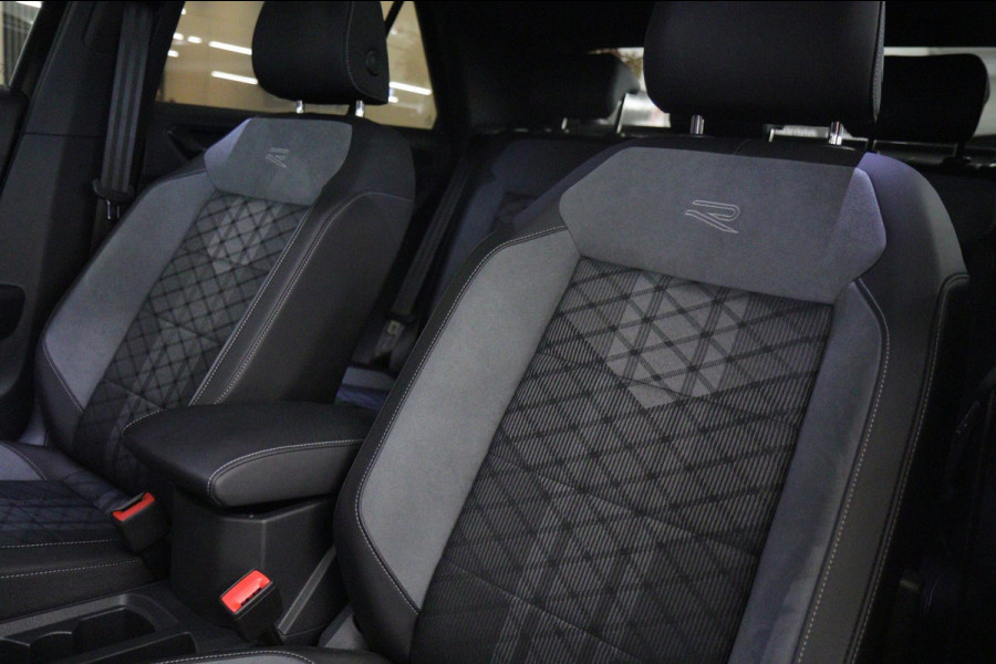 Volkswagen T-Roc 1.5 TSI R-Line 3X R-LINE/PANO/IQ/CARPLAY/CAM/KEYLES/VOL