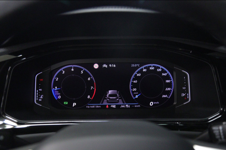 Volkswagen T-Roc 1.5 TSI R-Line 3X R-LINE/PANO/IQ/CARPLAY/CAM/KEYLES/VOL