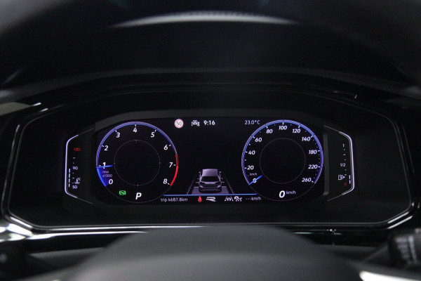 Volkswagen T-Roc 1.5 TSI R-Line 3X R-LINE/PANO/IQ/CARPLAY/CAM/KEYLES/VOL