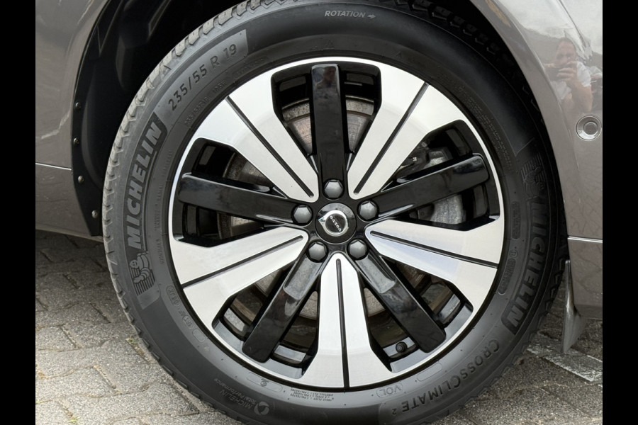 Volvo XC60 2.0 T6 Plug-in hybrid AWD Plus Dark | Trekhaak | Pano | Memory | H/K Audio | 360* Camera