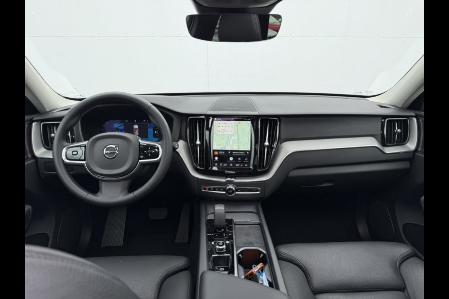 Volvo XC60 2.0 T6 Plug-in hybrid AWD Plus Dark | Trekhaak | Pano | Memory | H/K Audio | 360* Camera