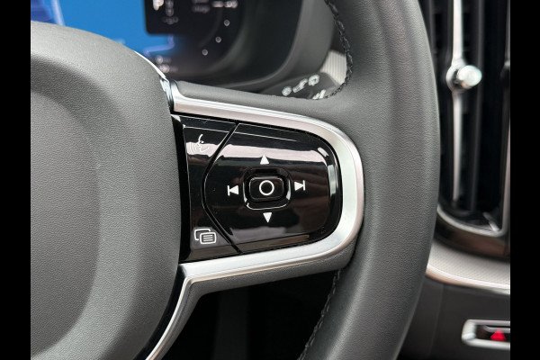 Volvo XC60 2.0 T6 Plug-in hybrid AWD Plus Dark | Trekhaak | Pano | Memory | H/K Audio | 360* Camera
