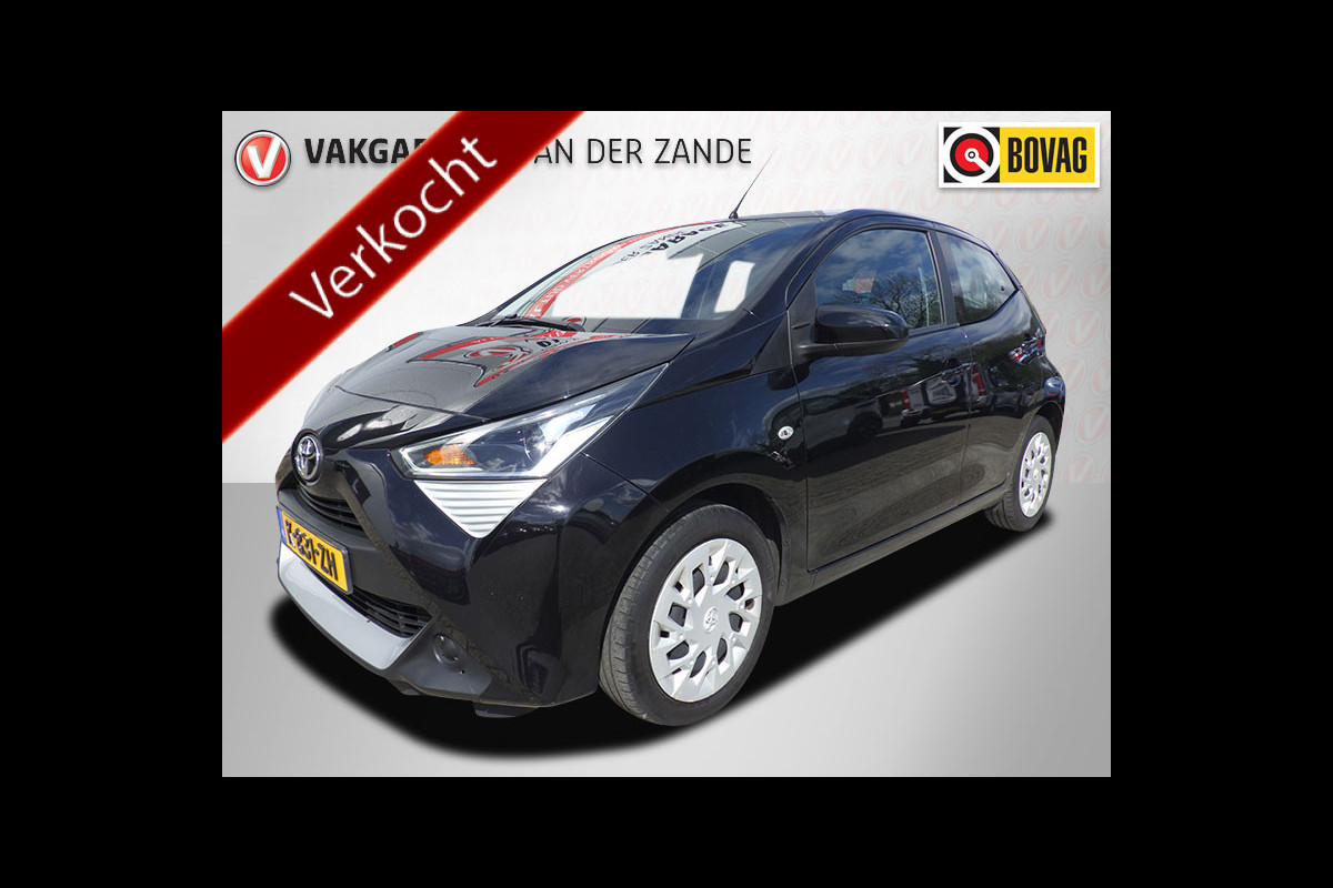 Toyota Aygo 1.0 VVT-i x-play Airco, Carplay, 5 DRS, NL/NAP!