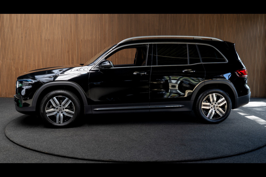 Mercedes-Benz EQB 250 Navi Leer 360° Camera Stoelverwarming PTS LM velgen Zwarte binnenhemel Elektr. bedienbare achterklep BTW auto!  SOH: 96,4%