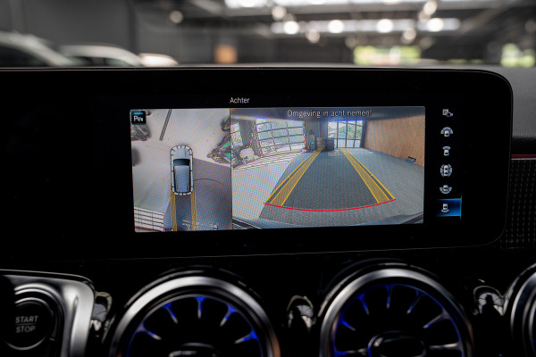 Mercedes-Benz EQB 250 Navi Leer 360° Camera Stoelverwarming PTS LM velgen Zwarte binnenhemel Elektr. bedienbare achterklep BTW auto!  SOH: 96,4%