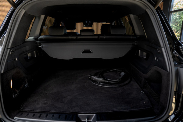 Mercedes-Benz EQB 250 Navi Leer 360° Camera Stoelverwarming PTS LM velgen Zwarte binnenhemel Elektr. bedienbare achterklep BTW auto!  SOH: 96,4%