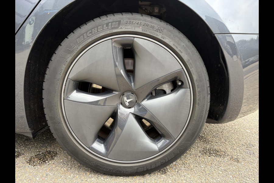 Tesla Model 3 Standard RWD Plus 60 kWh SOH 90%| VAN: 23.900,- VOOR: 22.330,- UW WKVOORDEEL: 1.570,- | FABRIEKSGARANTIE OP ACCU & AANDRIJFLIJN TOT 2028 OF 160.000 KM