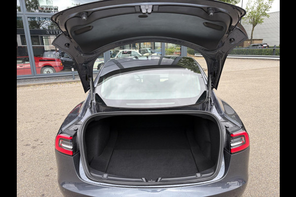 Tesla Model 3 Standard RWD Plus 60 kWh SOH 90%| VAN: 23.900,- VOOR: 22.330,- UW WKVOORDEEL: 1.570,- | FABRIEKSGARANTIE OP ACCU & AANDRIJFLIJN TOT 2028 OF 160.000 KM