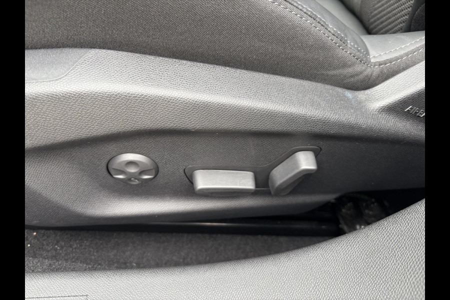 Peugeot 308 SW 1.6 Plug-in Hybrid 225 GT | AGR Stoelen! | 12 maanden BOVAG garantie! |