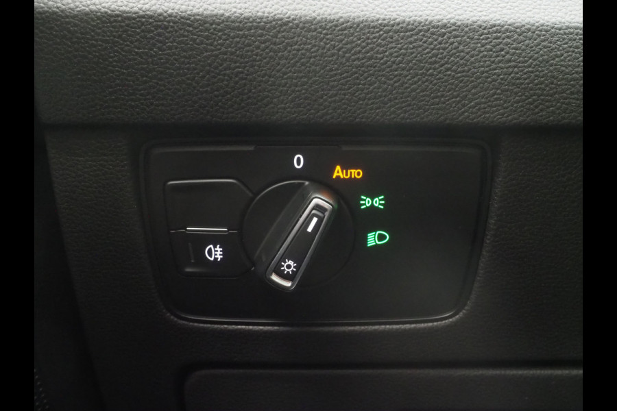 Volkswagen Passat Variant 1.4 TSI PHEV GTE | Panoramadak | Leder/Alcantara | Trekhaak | Massage | 360 | Sfeerlicht | Keyless