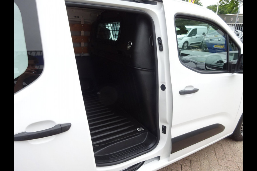 Peugeot Partner 1.2 PureTech Pro BENZINE AIRCO NAVI CRUISE CONTROL PDC SCHUIFDEUR