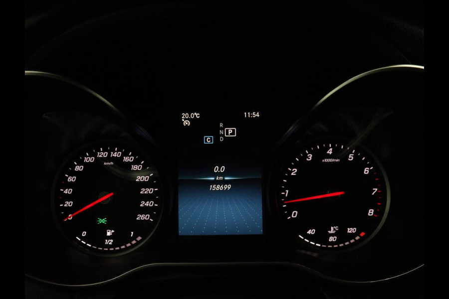 Mercedes-Benz C-Klasse 160 AMG | Stoelverwarming | Leder/Alcantara | Camera | Park Assist | Full LED | Elektrische stoelen | Navigatie | Climate control | Cruise control | Bluetooth