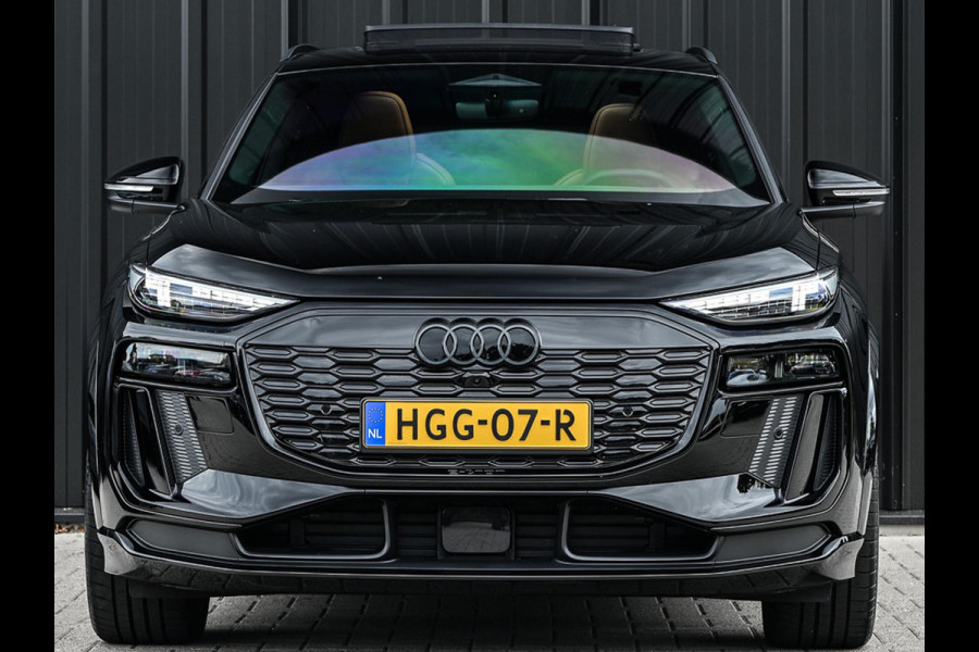 Audi Q6 e-tron Launch edition 83 kWh | Panoramadak | 360 Camera | B&O | HUD | Luchtvering | Ambiance Interieur | Stuur- Stoelverwarming | Memory Seats |