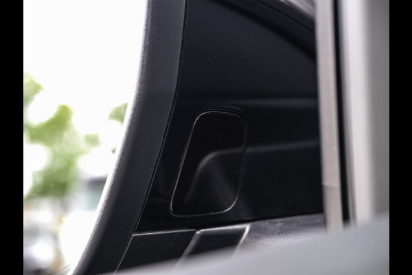 Audi Q6 e-tron Launch edition 83 kWh | Panoramadak | 360 Camera | B&O | HUD | Luchtvering | Ambiance Interieur | Stuur- Stoelverwarming | Memory Seats |