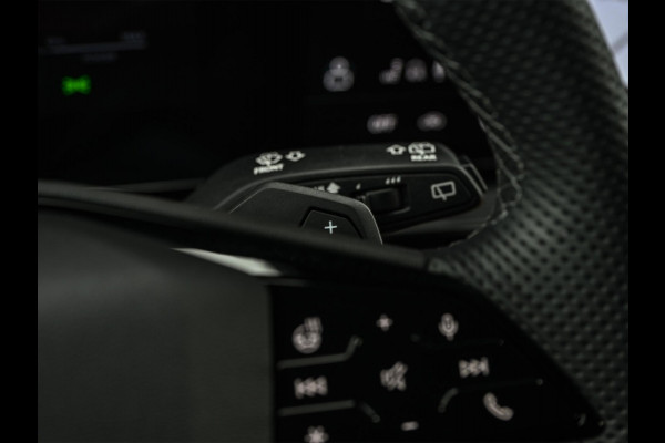 Audi Q6 e-tron Launch edition 83 kWh | Panoramadak | 360 Camera | B&O | HUD | Luchtvering | Ambiance Interieur | Stuur- Stoelverwarming | Memory Seats |