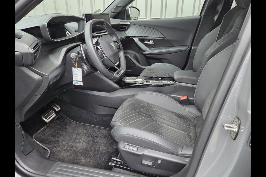 Peugeot 2008 1.2 automaat PureTech 130 GT uitvoering 1e eigenaar !!!