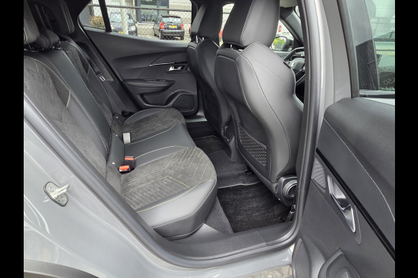 Peugeot 2008 1.2 automaat PureTech 130 GT uitvoering 1e eigenaar !!!