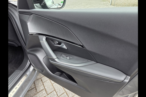 Peugeot 2008 1.2 automaat PureTech 130 GT uitvoering 1e eigenaar !!!