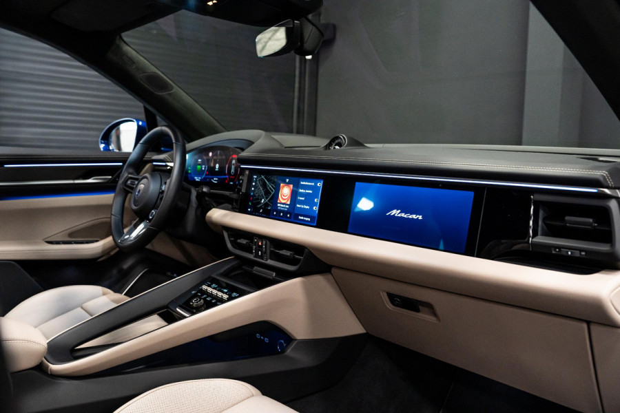 Porsche Macan Turbo 100 kWh *Burmester / Vierwielbesturing / Bijrijder-Display / Stoelventilatie / Panorama / 18-wegs / HUD / Keyless*