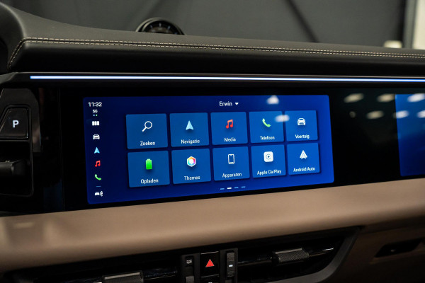 Porsche Macan Turbo 100 kWh *Burmester / Vierwielbesturing / Bijrijder-Display / Stoelventilatie / Panorama / 18-wegs / HUD / Keyless*