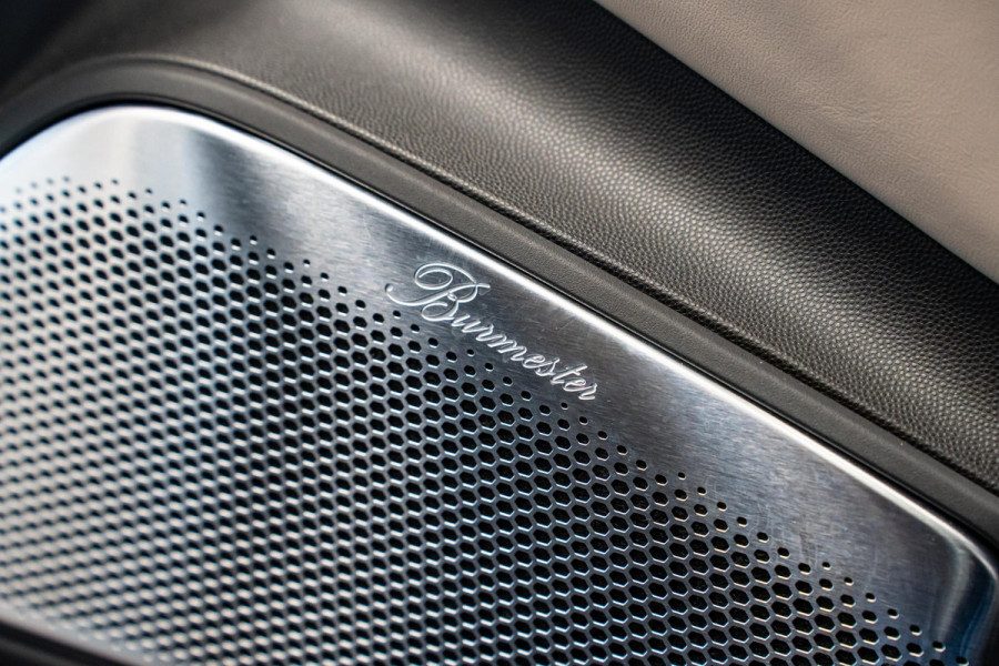 Porsche Macan Turbo 100 kWh *Burmester / Vierwielbesturing / Bijrijder-Display / Stoelventilatie / Panorama / 18-wegs / HUD / Keyless*