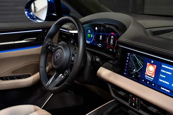 Porsche Macan Turbo 100 kWh *Burmester / Vierwielbesturing / Bijrijder-Display / Stoelventilatie / Panorama / 18-wegs / HUD / Keyless*
