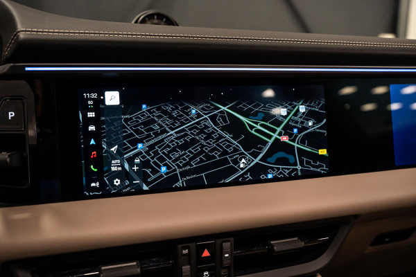 Porsche Macan Turbo 100 kWh *Burmester / Vierwielbesturing / Bijrijder-Display / Stoelventilatie / Panorama / 18-wegs / HUD / Keyless*