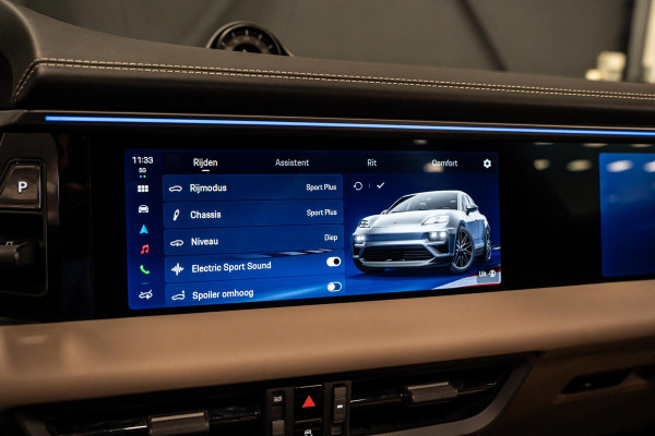 Porsche Macan Turbo 100 kWh *Burmester / Vierwielbesturing / Bijrijder-Display / Stoelventilatie / Panorama / 18-wegs / HUD / Keyless*