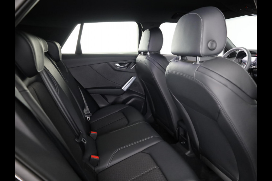 Audi Q2 35 TFSI S Edition | Optiek pakket zwart plus | Privacy glas | Stoelverwarming voorin | Audi Soundsysteem |