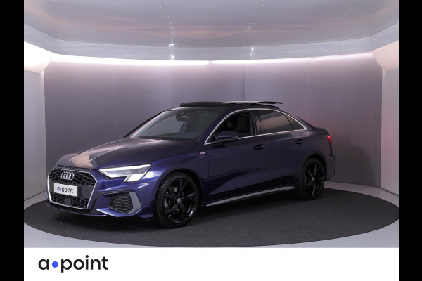 Audi A3 Limousine 35 TFSI S edition 150 pk S-tronic | Navigatie | Panoramadak | Parkeersensoren (Park assist) | Achteruitrijcamera | Matrix LED koplampen | B&O Soundsystem |