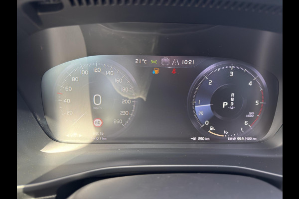 Volvo XC40 2.0 D3 R-Design | Camera | Led | 19 "| Leder |  Panoramadak | Trekhaak | Geheugen |