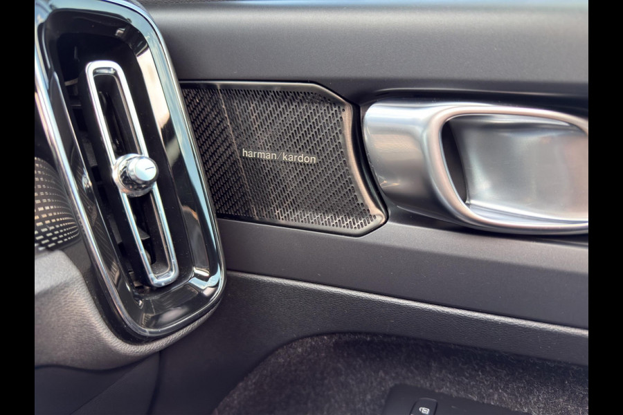 Volvo XC40 2.0 D3 R-Design | Camera | Led | 19 "| Leder |  Panoramadak | Trekhaak | Geheugen |