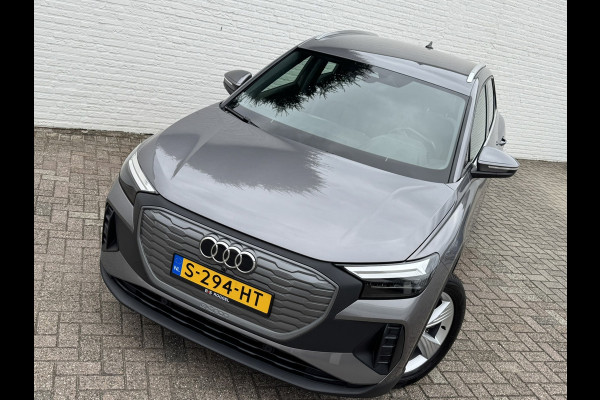 Audi Q4 e-tron 35 Launch edition 55 kWh SOH 91% Navi Carplay Leder Stoelverw All-Season banden PDC V+A Clima
