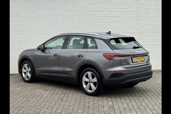 Audi Q4 e-tron 35 Launch edition 55 kWh SOH 91% Navi Carplay Leder Stoelverw All-Season banden PDC V+A Clima