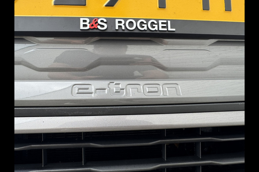 Audi Q4 e-tron 35 Launch edition 55 kWh SOH 91% Navi Carplay Leder Stoelverw All-Season banden PDC V+A Clima