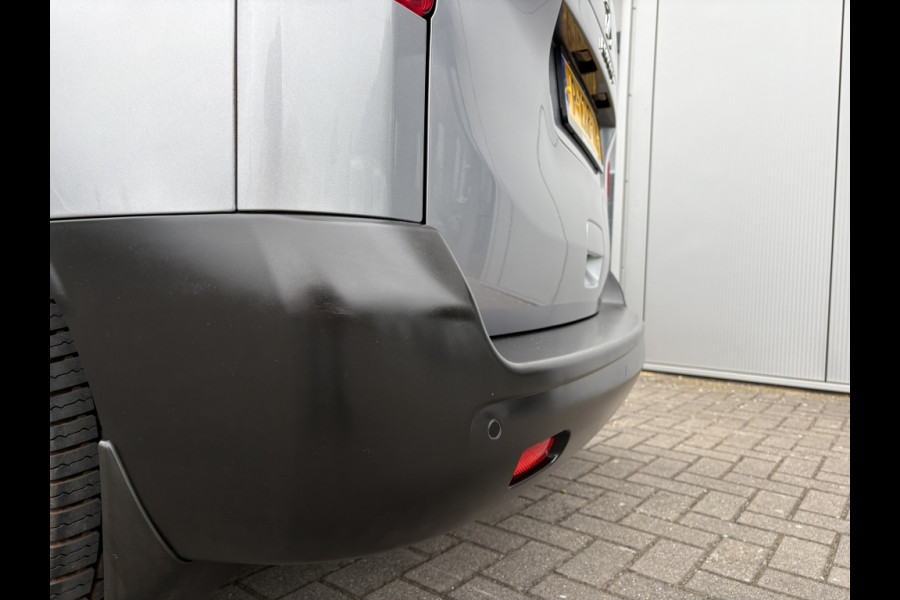 Peugeot e-Expert 50 kWh 9-persoons | airco | carplay | excl. BTW