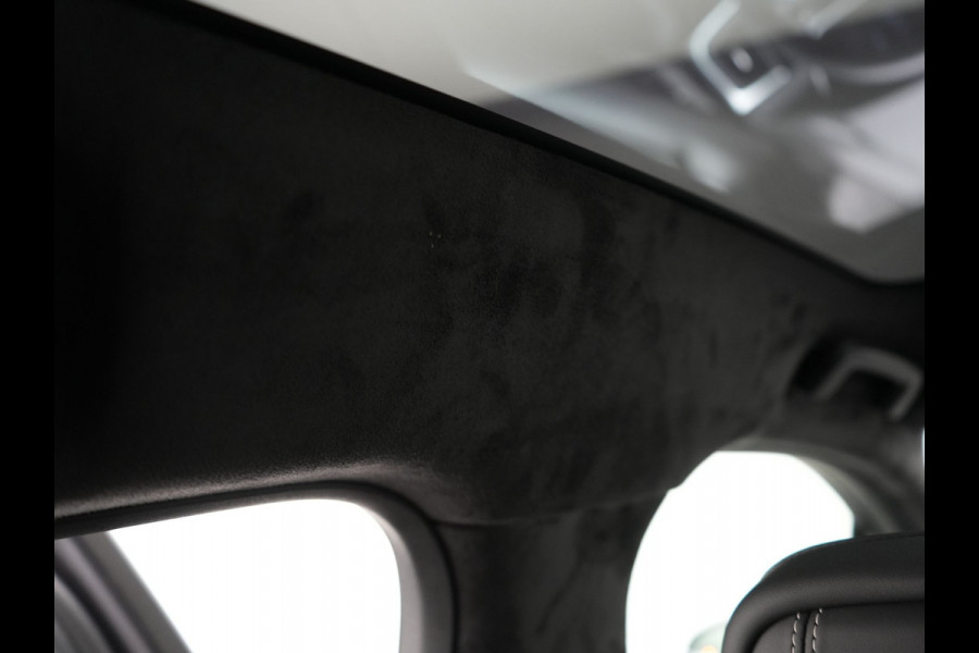 Jaguar I-PACE EV400 R-Dynamic 90kWh HSE FACELIFT MODEL INCL BTW | Luchtvering | Panodak | Adaptive Cruise | Lederen Kuipstoelen Memory & Ventilatie | Alcantara Hemel |  22"L.M | Head Up | Meridian Sound | Keyless | Apple Carplay |