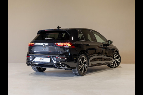Volkswagen Golf 1.5 eTSI R-Line Business+ / 150pk / Achteruitrij camera / Stoelverwarming /