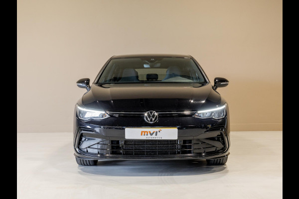 Volkswagen Golf 1.5 eTSI R-Line Business+ / 150pk / Achteruitrij camera / Stoelverwarming /