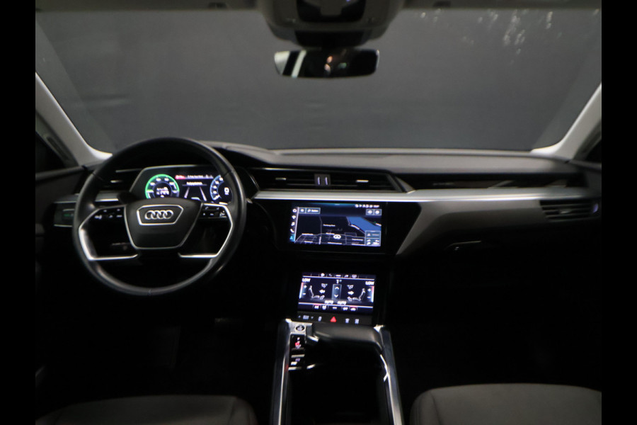 Audi e-tron Sportback 55 quattro edition 95 kWh [CRUISE CONTROL, PDC V+A, ELEKTRISCHE ACHTERKLEP, DIGITAL DASH, LED, MULTIFUNCTIONEEL STUURWIEL, BLUETOOTH, CLIMATE, NIEUWSTAAT]