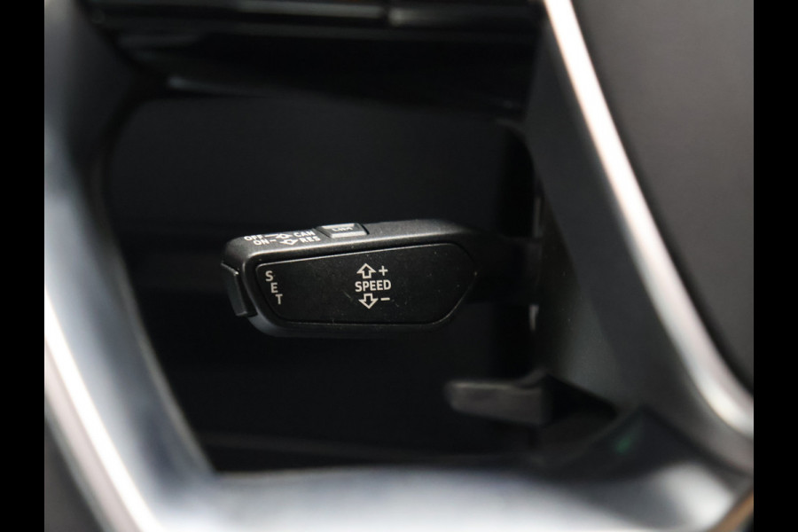 Audi e-tron Sportback 55 quattro edition 95 kWh [CRUISE CONTROL, PDC V+A, ELEKTRISCHE ACHTERKLEP, DIGITAL DASH, LED, MULTIFUNCTIONEEL STUURWIEL, BLUETOOTH, CLIMATE, NIEUWSTAAT]
