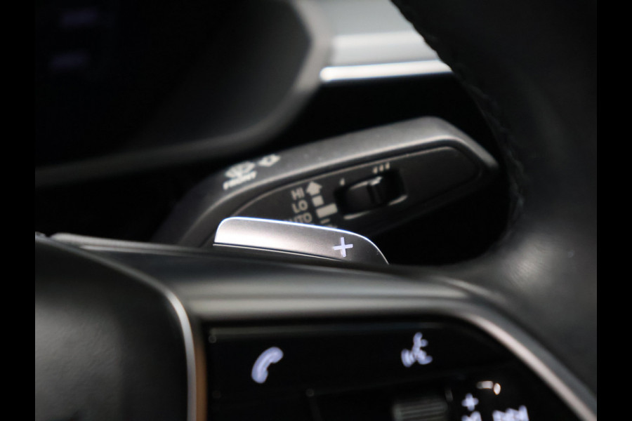 Audi e-tron Sportback 55 quattro edition 95 kWh [CRUISE CONTROL, PDC V+A, ELEKTRISCHE ACHTERKLEP, DIGITAL DASH, LED, MULTIFUNCTIONEEL STUURWIEL, BLUETOOTH, CLIMATE, NIEUWSTAAT]