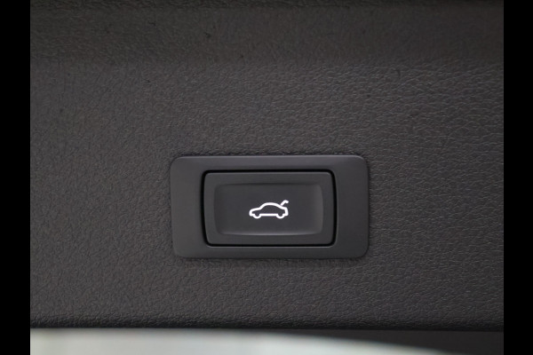 Audi e-tron Sportback 55 quattro edition 95 kWh [CRUISE CONTROL, PDC V+A, ELEKTRISCHE ACHTERKLEP, DIGITAL DASH, LED, MULTIFUNCTIONEEL STUURWIEL, BLUETOOTH, CLIMATE, NIEUWSTAAT]