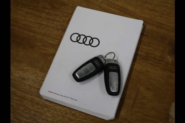 Audi e-tron Sportback 55 quattro edition 95 kWh [CRUISE CONTROL, PDC V+A, ELEKTRISCHE ACHTERKLEP, DIGITAL DASH, LED, MULTIFUNCTIONEEL STUURWIEL, BLUETOOTH, CLIMATE, NIEUWSTAAT]