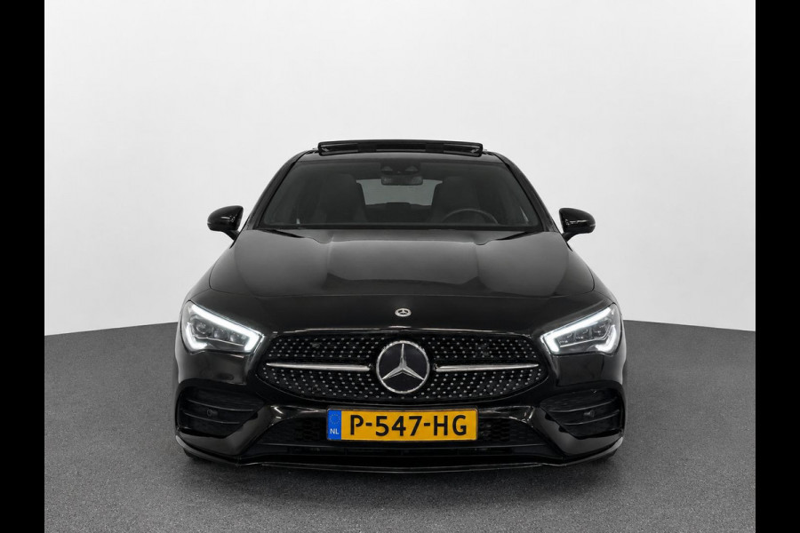 Mercedes-Benz CLA-Klasse Shooting Brake 180 Business Solution AMG Panoramadak Trekhaak Multibeam LED Nightpakket