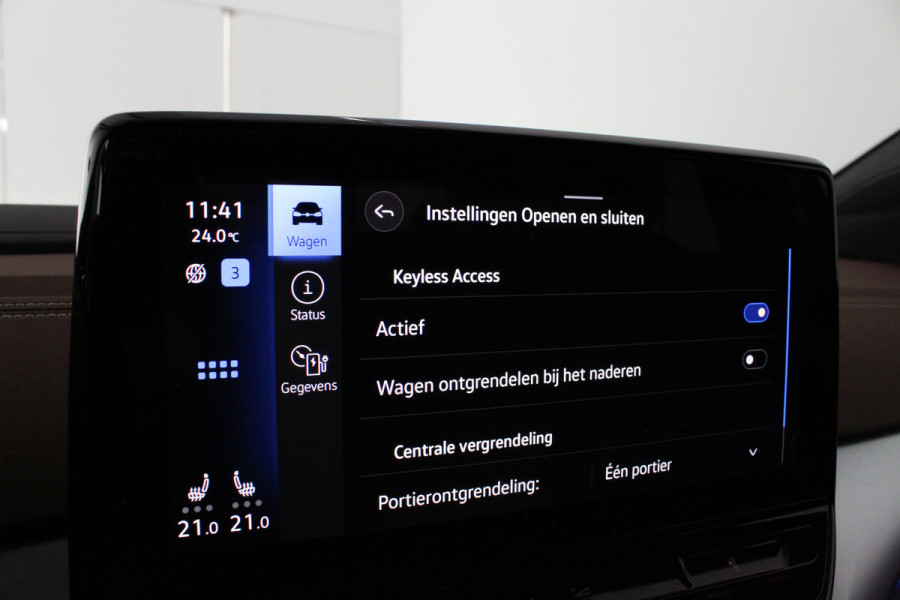 Volkswagen ID.4 Business 77 kWh > Warmtepomp/Trekhaak/Zwart dak/Styling-pakket