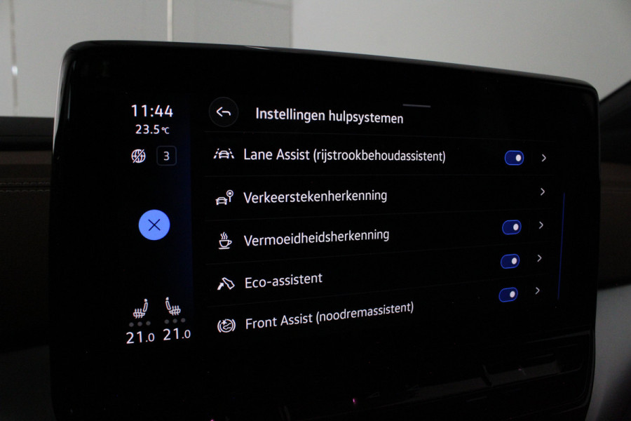 Volkswagen ID.4 Business 77 kWh > Warmtepomp/Trekhaak/Zwart dak/Styling-pakket