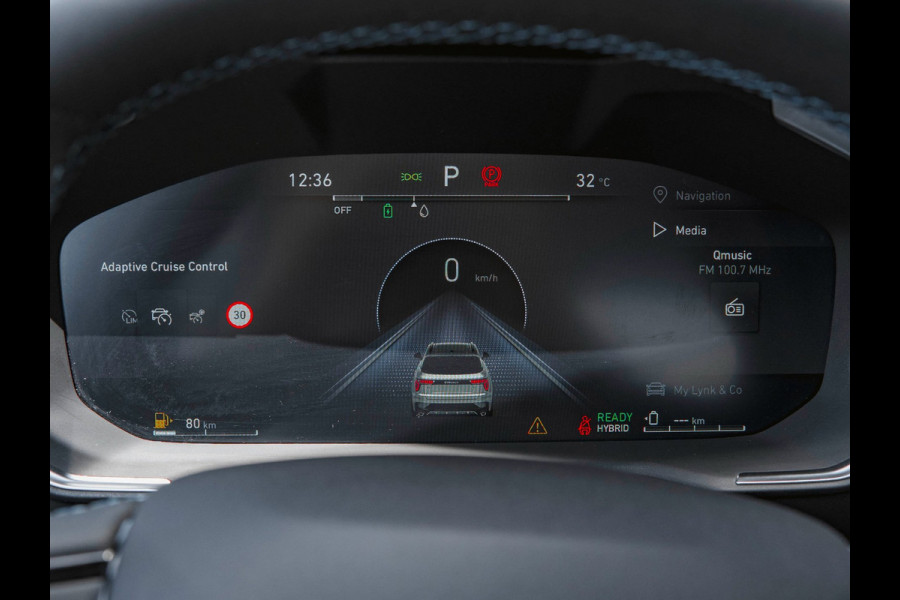 Lynk & Co 01 1.5 | Black Edition | Panoramadak|360° Camera|ACC|Stoelverwarming|Navi|Carplay