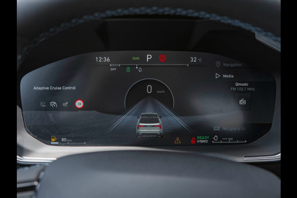 Lynk & Co 01 1.5 | Black Edition | Panoramadak|360° Camera|ACC|Stoelverwarming|Navi|Carplay
